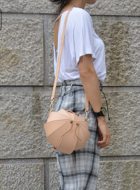 kilikili原创设计「昆虫记」手工真皮斜挎包个性小包定制街头潮包