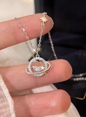 星球项链女时尚轻奢小众设计感锁骨链2023新款高级感颈链气质吊坠