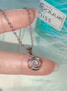 一见钟情浪漫玫瑰镶钻项链女时尚通勤简约小众吊坠锁骨链