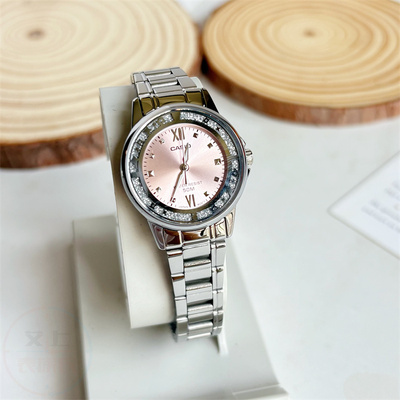 卡西欧镶水钻气质女表