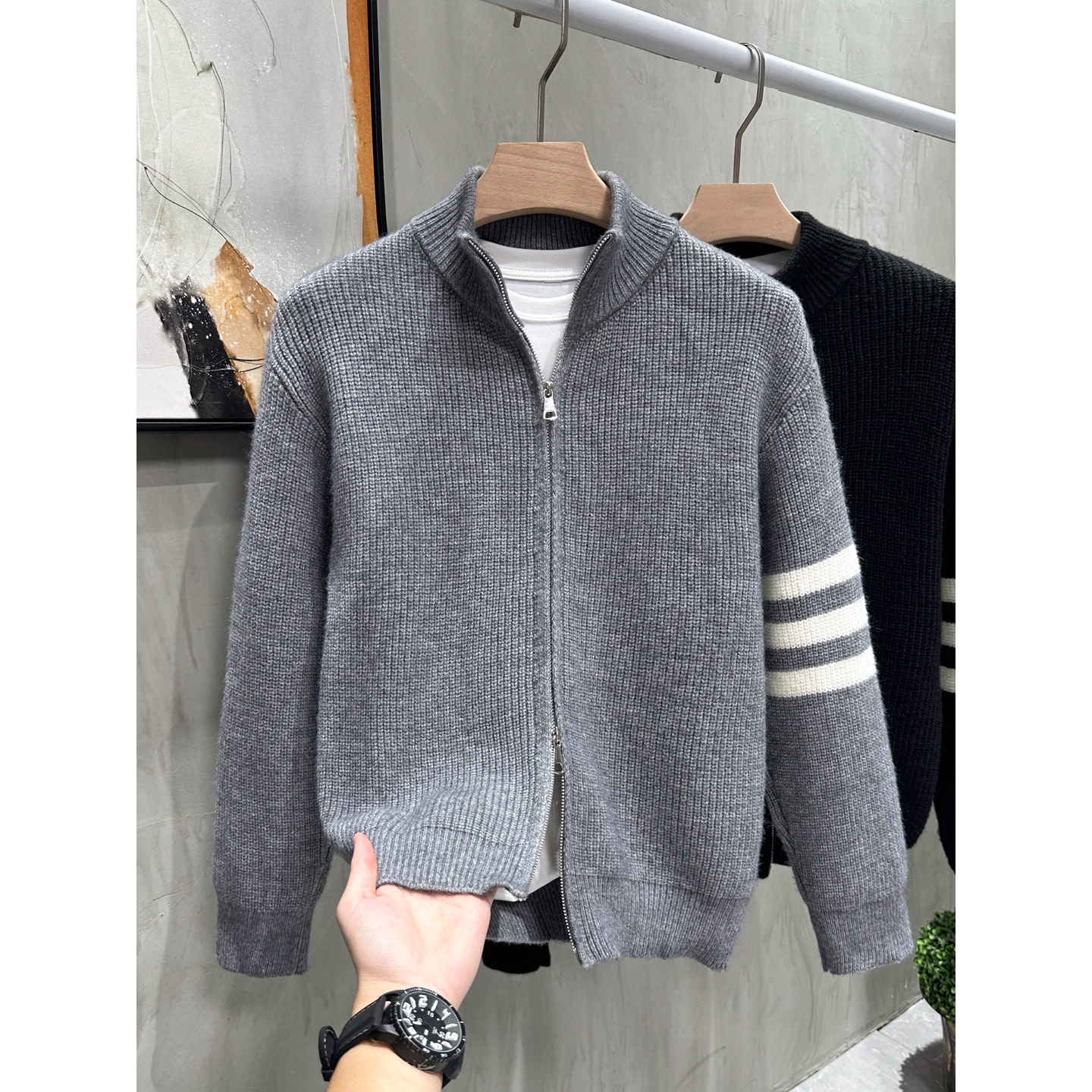 浅灰色TB条纹立领毛衣开衫男款秋冬高级感慵懒风cleanfit针织外套