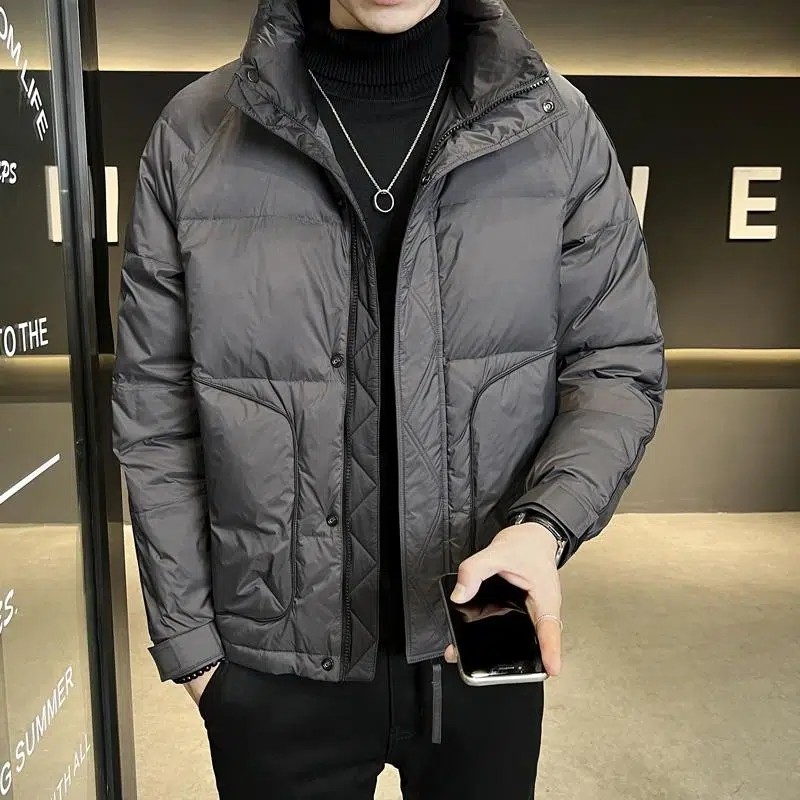 白鸭绒轻薄保暖羽绒服男