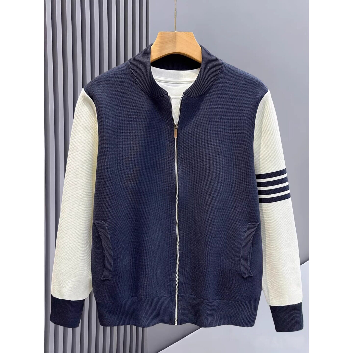 秋冬季新款针织开衫男韩版修身立领拼接四道杠拉链棒球服毛衣外套