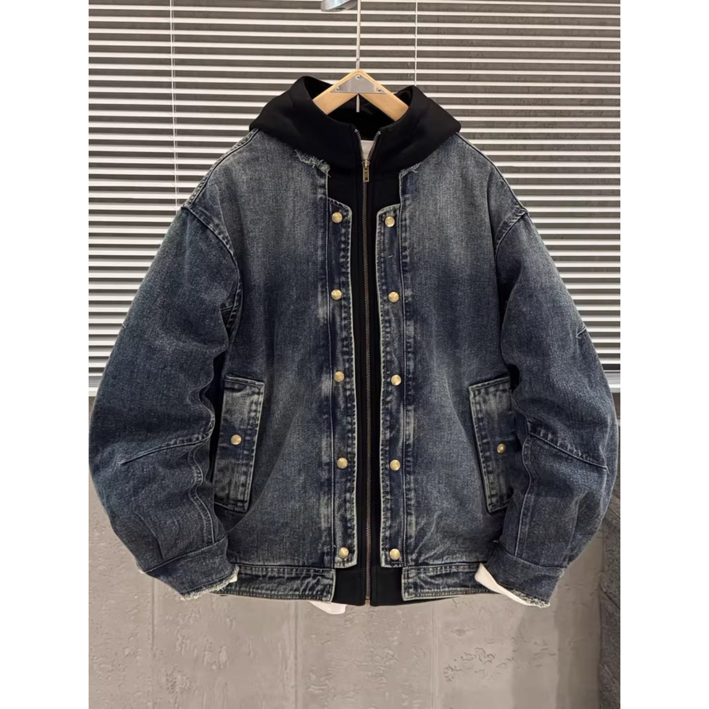 冬季假两件牛仔羽绒服男潮牌美式水洗做旧加厚白鸭绒情侣牛仔外套
