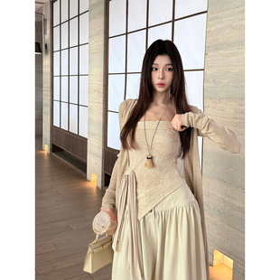 MaxMooroe杏雨辞枝%不规则法式 吊带背心女秋收腰显瘦辣妹抹胸上衣