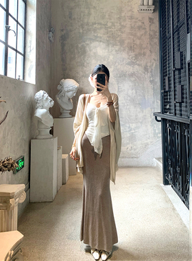 MaxMooroe掉入温柔乡%法式气质半身裙女夏a字显瘦鱼尾裙毛织长裙