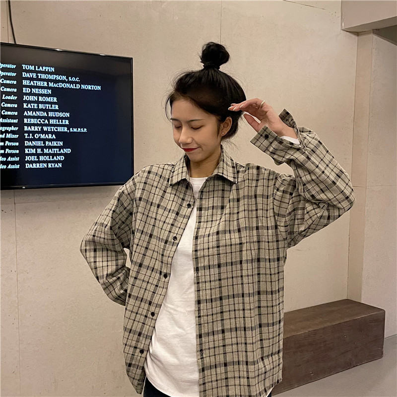 Real shot small square long sleeve Korean fashion loose Plaid Shirt Hong Kong Style handsome coat student versatile
