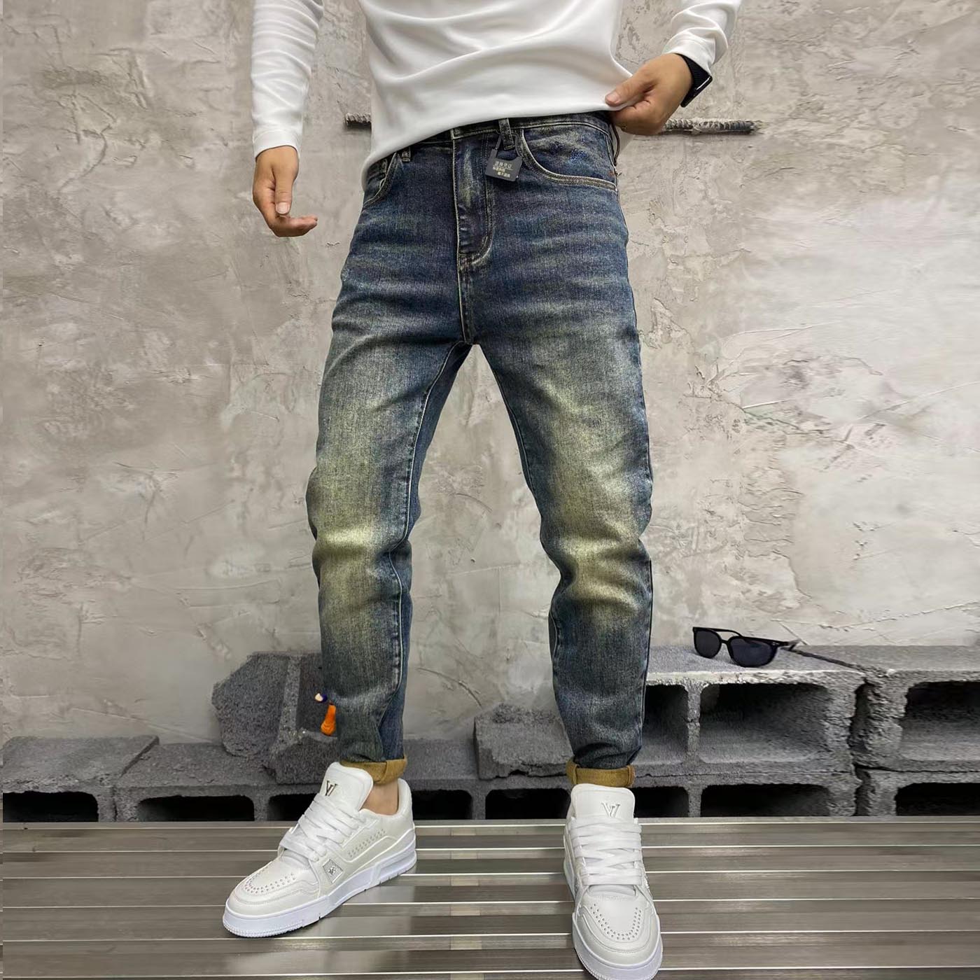 秋季高品质时尚潮流痞帅怀旧色水洗磨白弹力修身显瘦小脚牛仔裤男