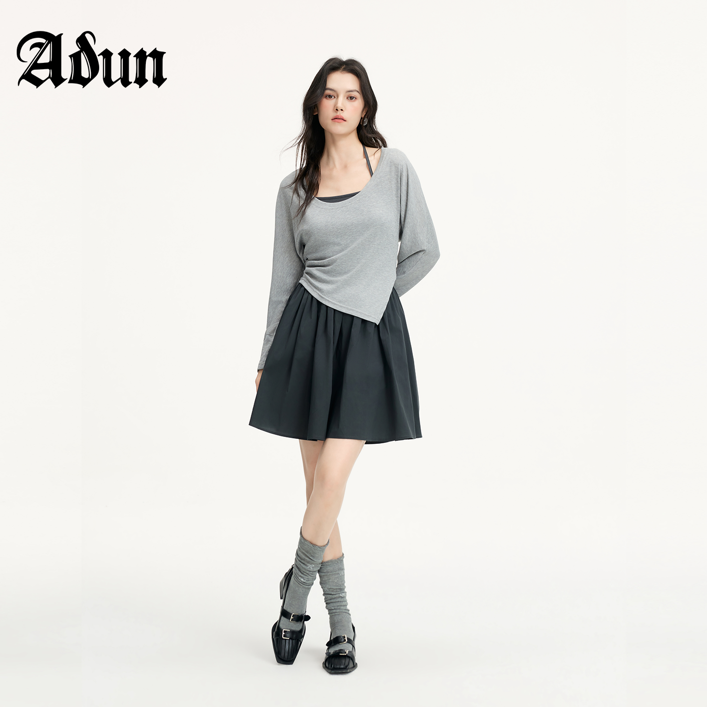 Abun【商场同款】2026年春季新品韩系慵懒风收腰长袖挂脖吊带套装