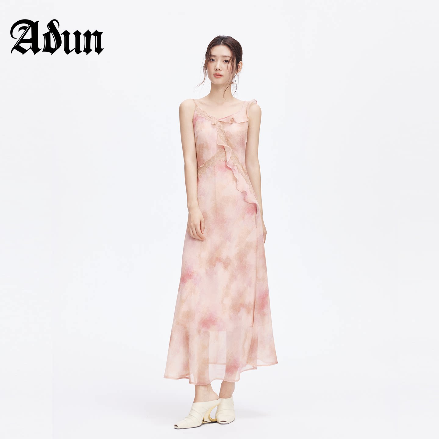Abun【商场同款】2026秋季新品连衣裙长裙优雅法式荷叶边吊带裙女图片