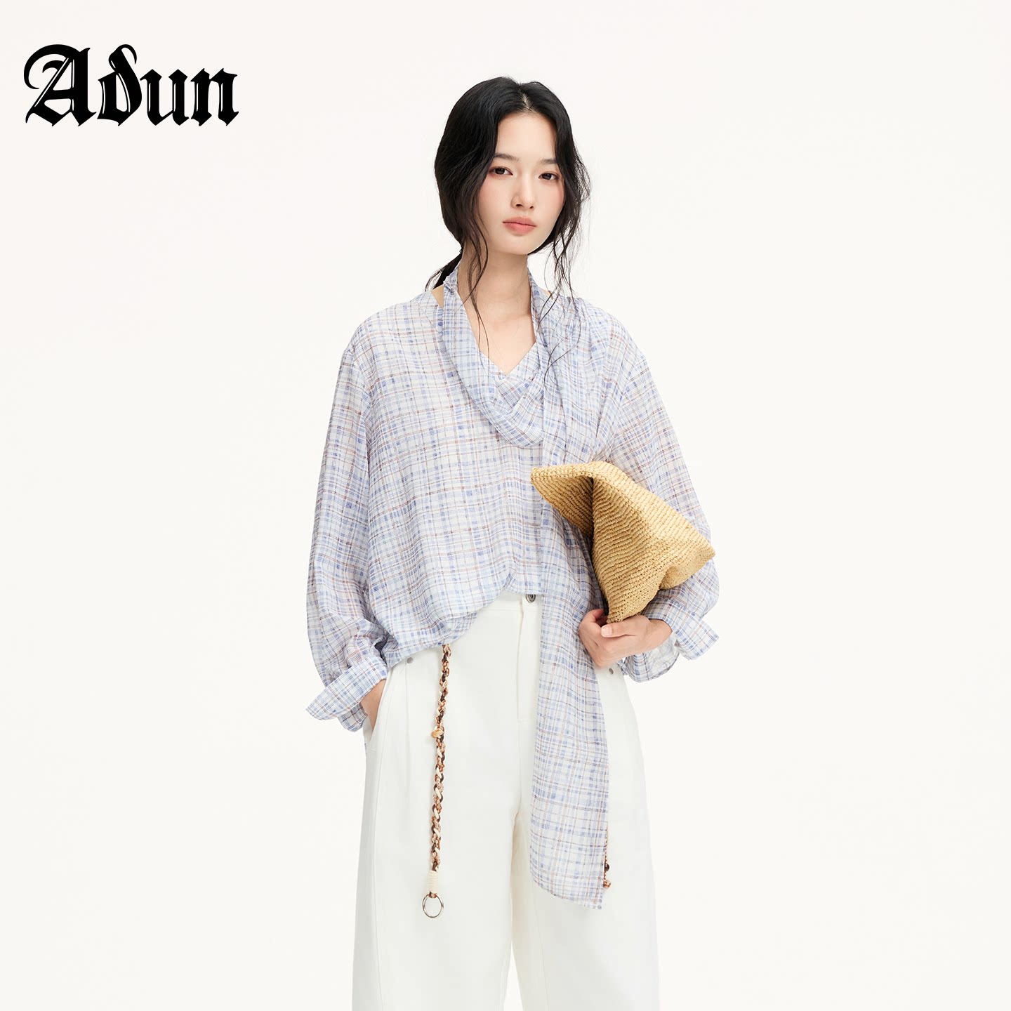 Abun【商场同款】2026年秋季新品轻薄透气宽松慵懒堆堆领长袖上衣图片