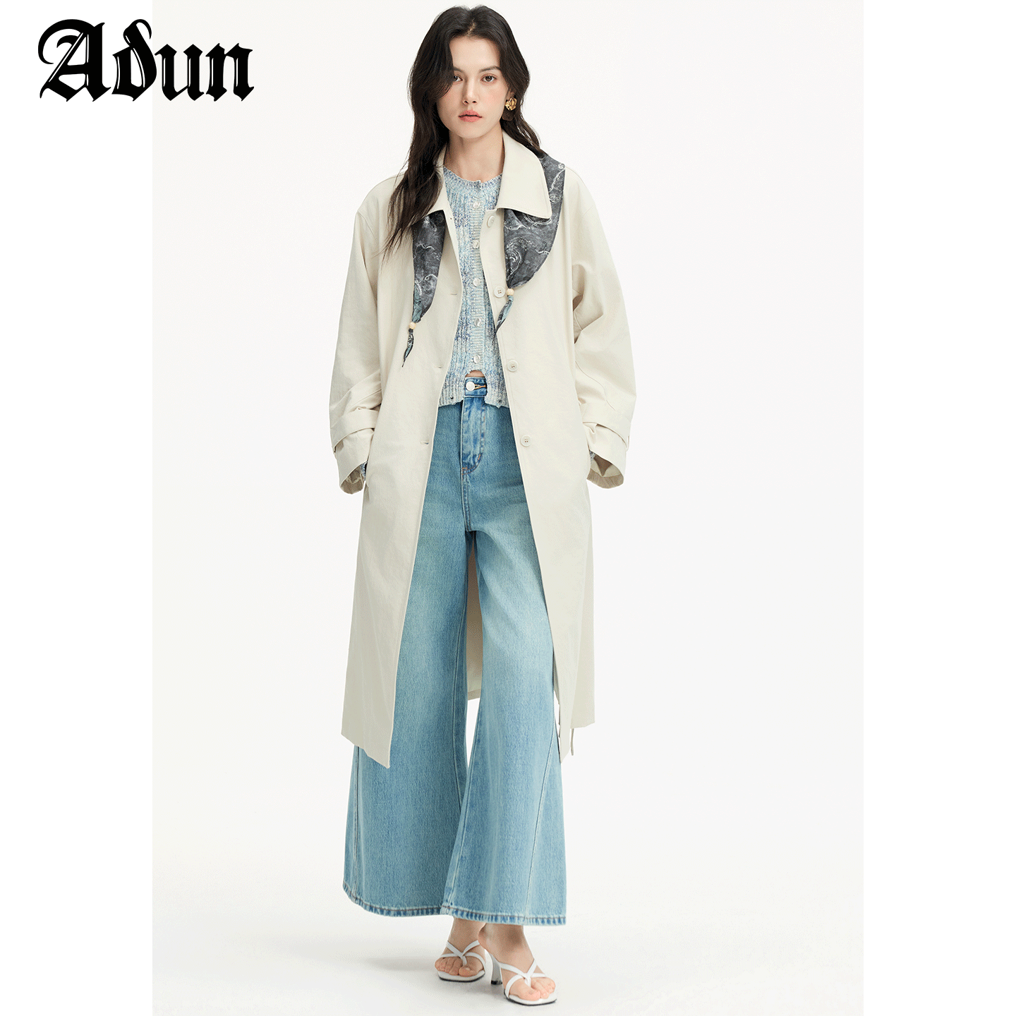 Abun【商场同款】2026年春季新品法式慵懒风可拆卸丝巾领风衣外套