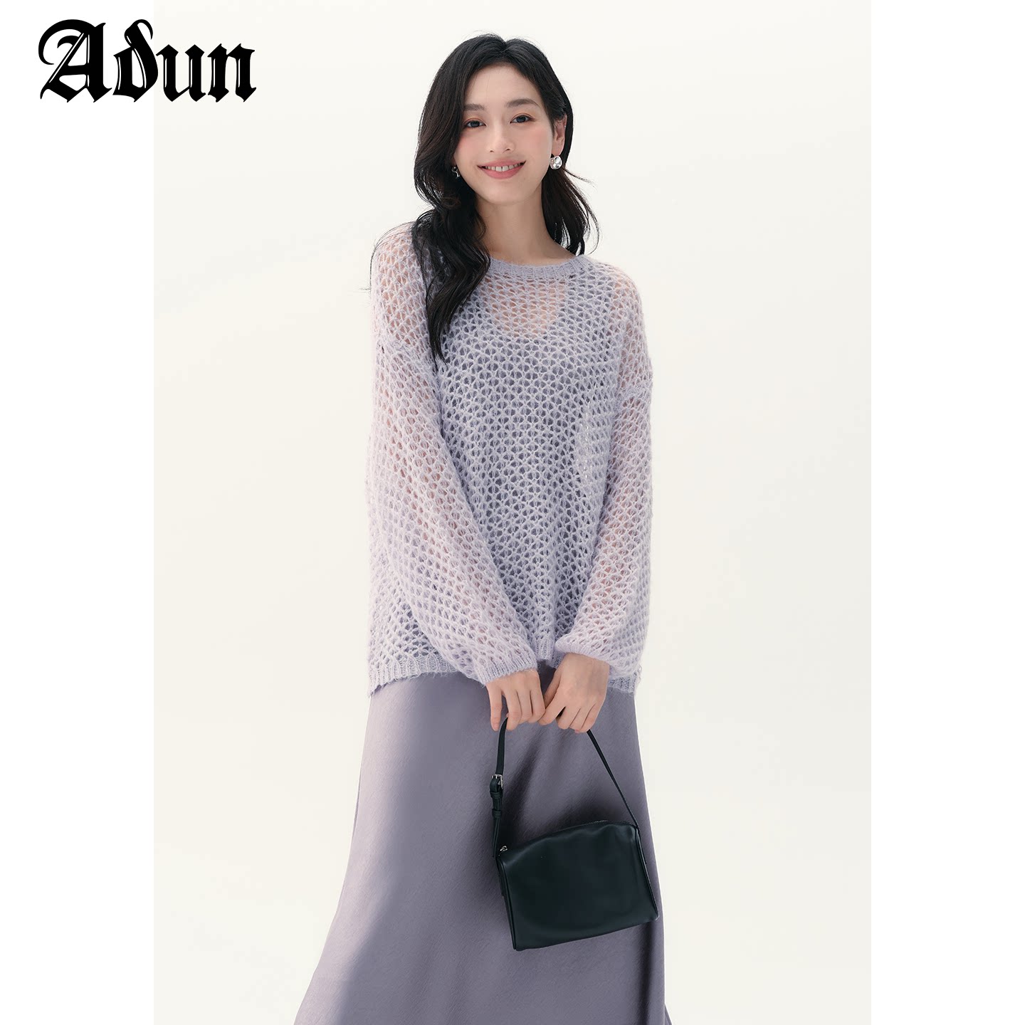 Abun【商场同款】2025年秋季新品镂空套头针织上衣女宽松舒适图片