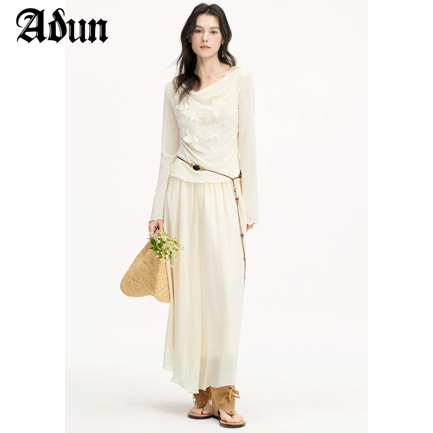 Abun【商场同款】2026年春季新品温柔风立体蝴蝶上衣高腰半裙套装