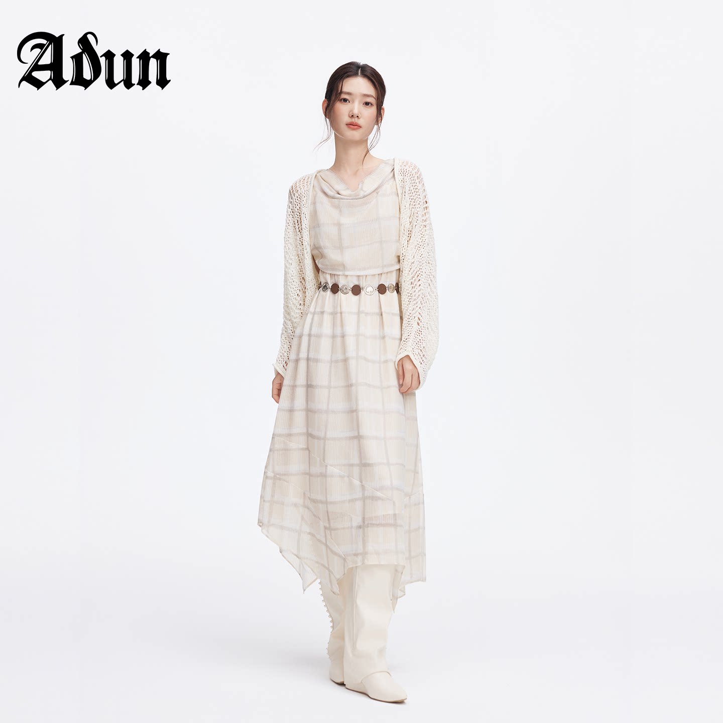 Abun【商场同款】2026年秋季新品温柔风堆堆领收腰不规则连衣裙图片
