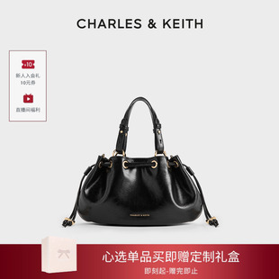 CHARLES&KEITH26春季新款CK2-10671896时尚抽绳手提水桶包腋下包