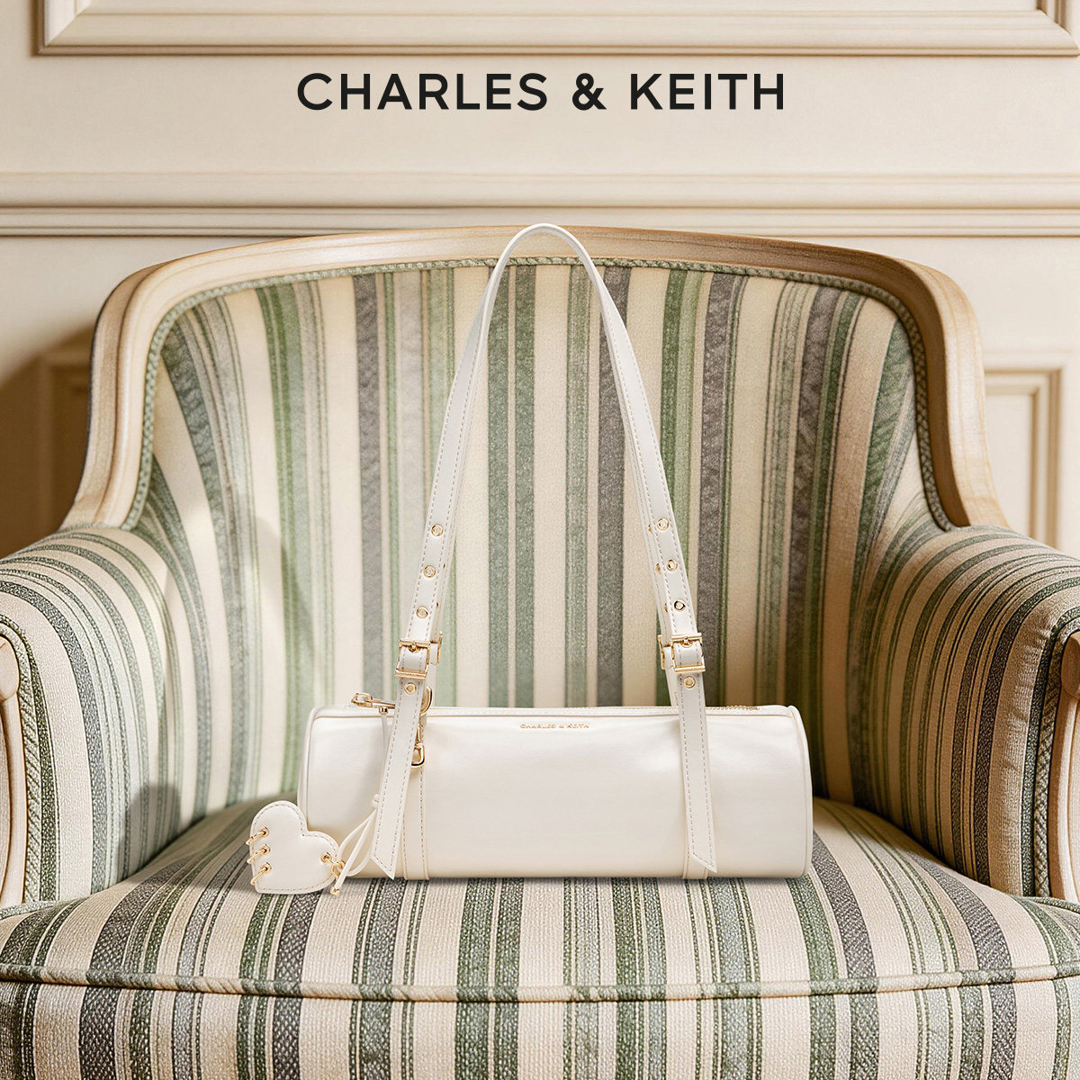 CHARLES&KEITH26夏季新款CK2-20782861爱心包挂笔筒包腋下法棍包