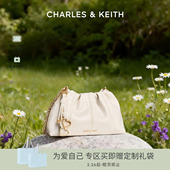 CHARLES&KEITH26春新款 80151612包挂油蜡皮单肩斜挎包云朵包 CK2