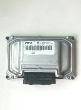 众泰SR7大迈X5发动机电脑板ECU控制器模块 F01R00DBW2 F01R00DES8