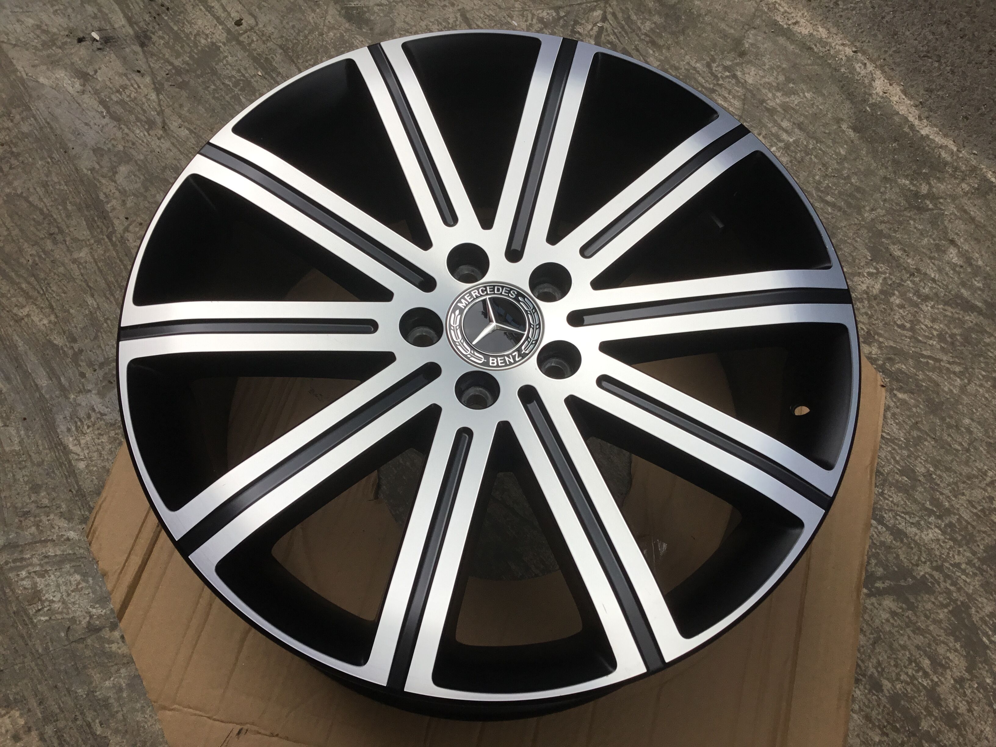 奔驰 M级 W167 GLE300 GLE350 GLE400 GLE450 GLE53 20寸轮毂钢圈