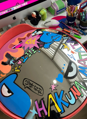 动漫卡通风圆形装饰摆件