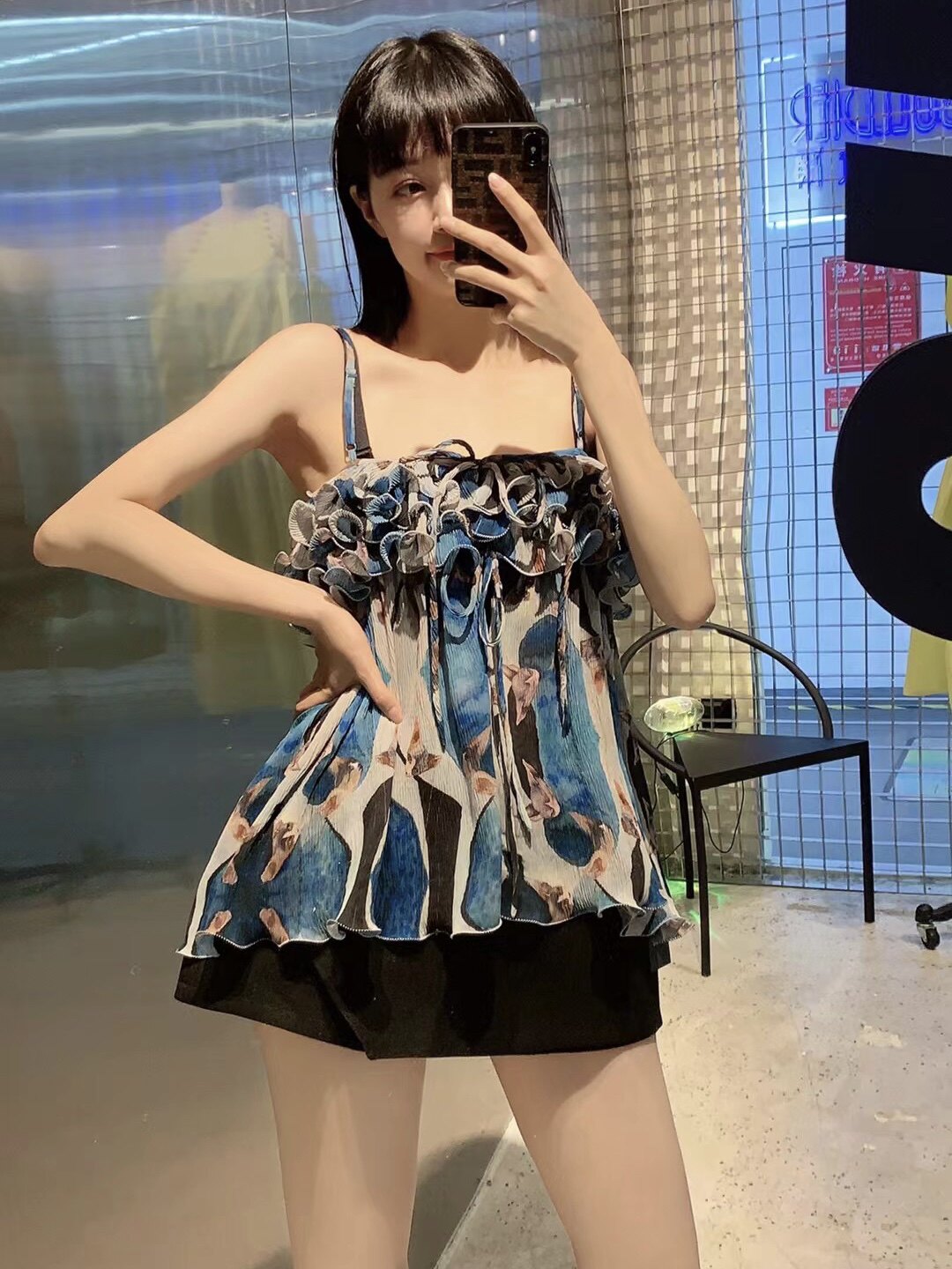 设计师新款 无毛猫印花压褶木耳边吊带背心断码特价