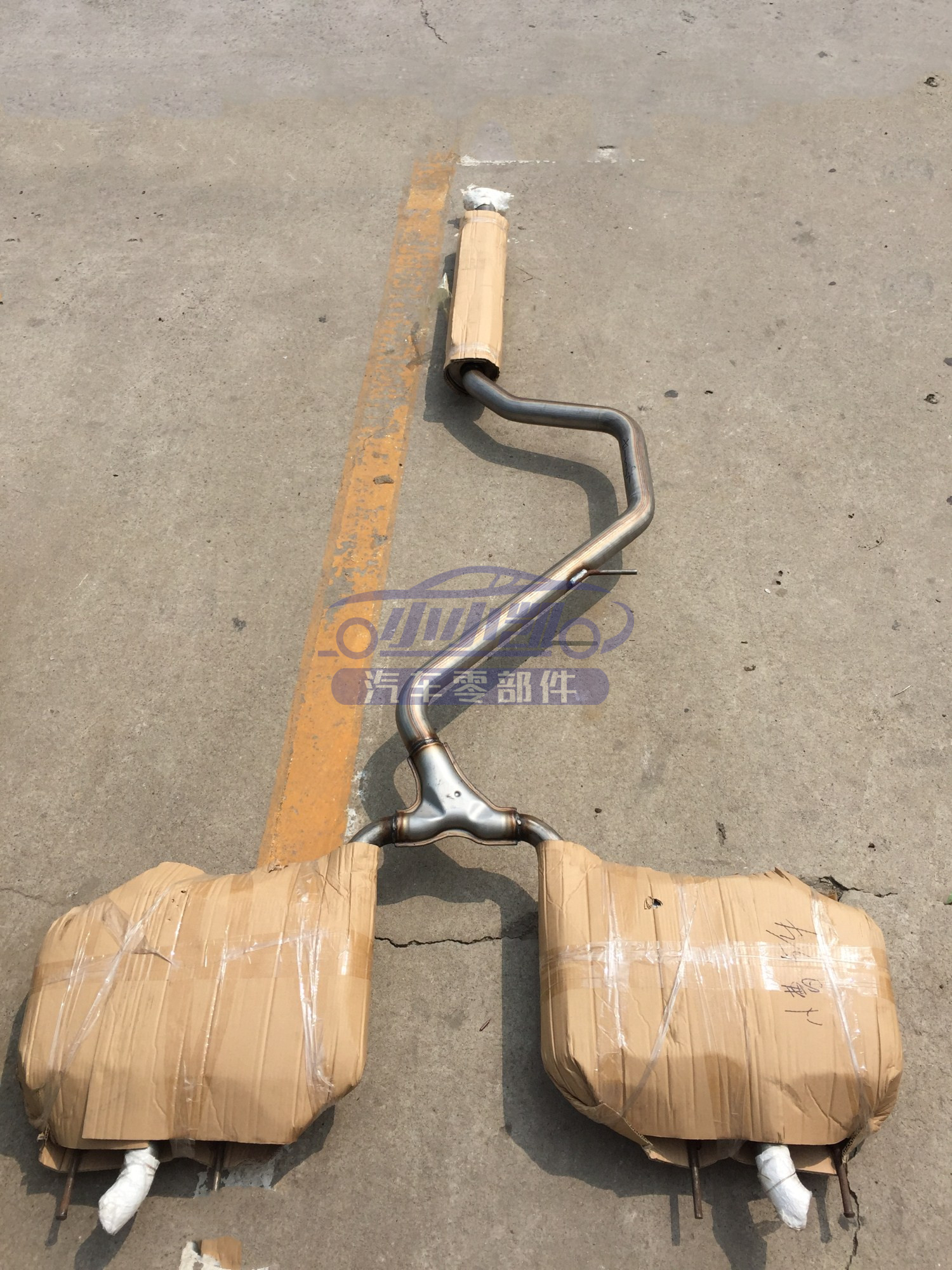 适用凯迪拉克XTS13-19款后排气管总成后消音器总成后中尾节中尾段