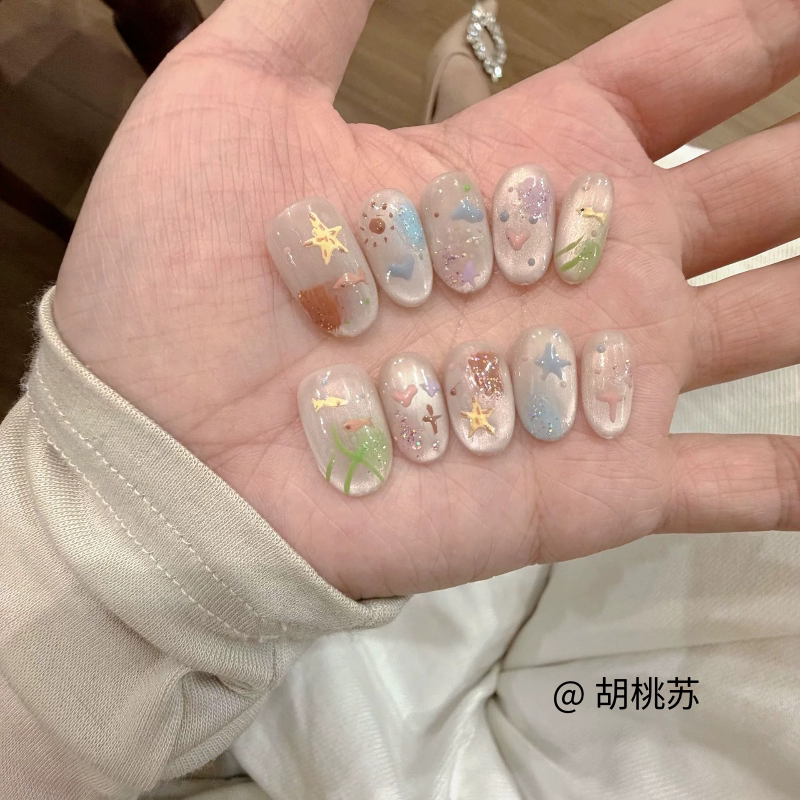 春日限定简约穿戴甲纯手作短款猫眼显白美甲可拆卸手绘爱心假指甲