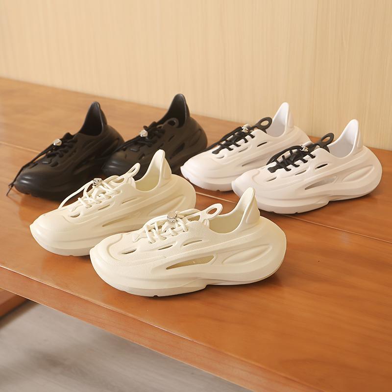 2024新款男士时尚休闲洞洞鞋