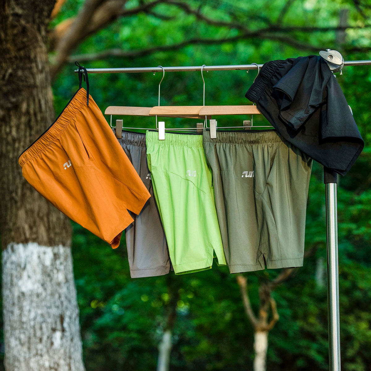 户外RUNNING系列！冷感科技面料！3D立裁 ！男士运动跑步速干短裤