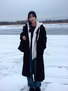 黑色西装毛呢大衣女高级感2025秋冬季新款赫本风加厚正肩呢子外套