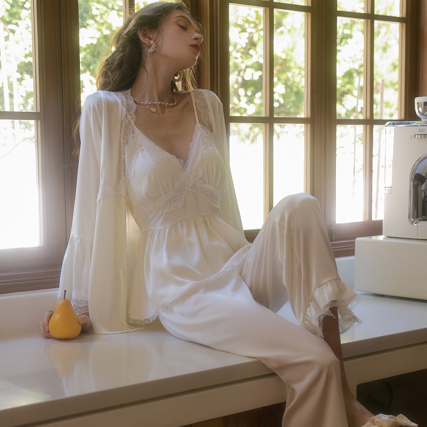 法式高端性感纯欲真丝睡衣女款夏薄款三件套吊带睡裙带胸垫家居服