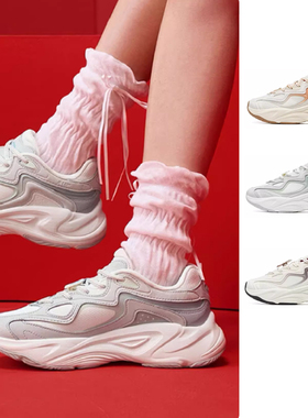 特步弥繁CNY女鞋2026春夏新款复古芳香科技女休闲鞋974118 320030