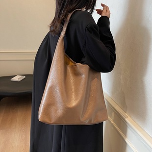 腋下包單肩大容量包包女上班通勤復(fù)古美拉德法式 韓版 日本專柜新款