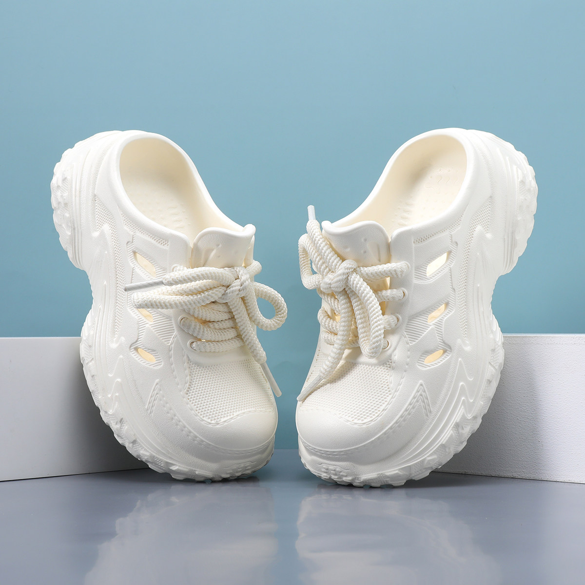 儿童洞洞鞋休闲简约男童凉拖鞋防滑软底新款宝宝小孩中大童沙滩鞋