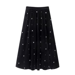 熙系~法式赫本风丝绒显瘦半身裙女2026春季新款雪花刺绣A字中长裙