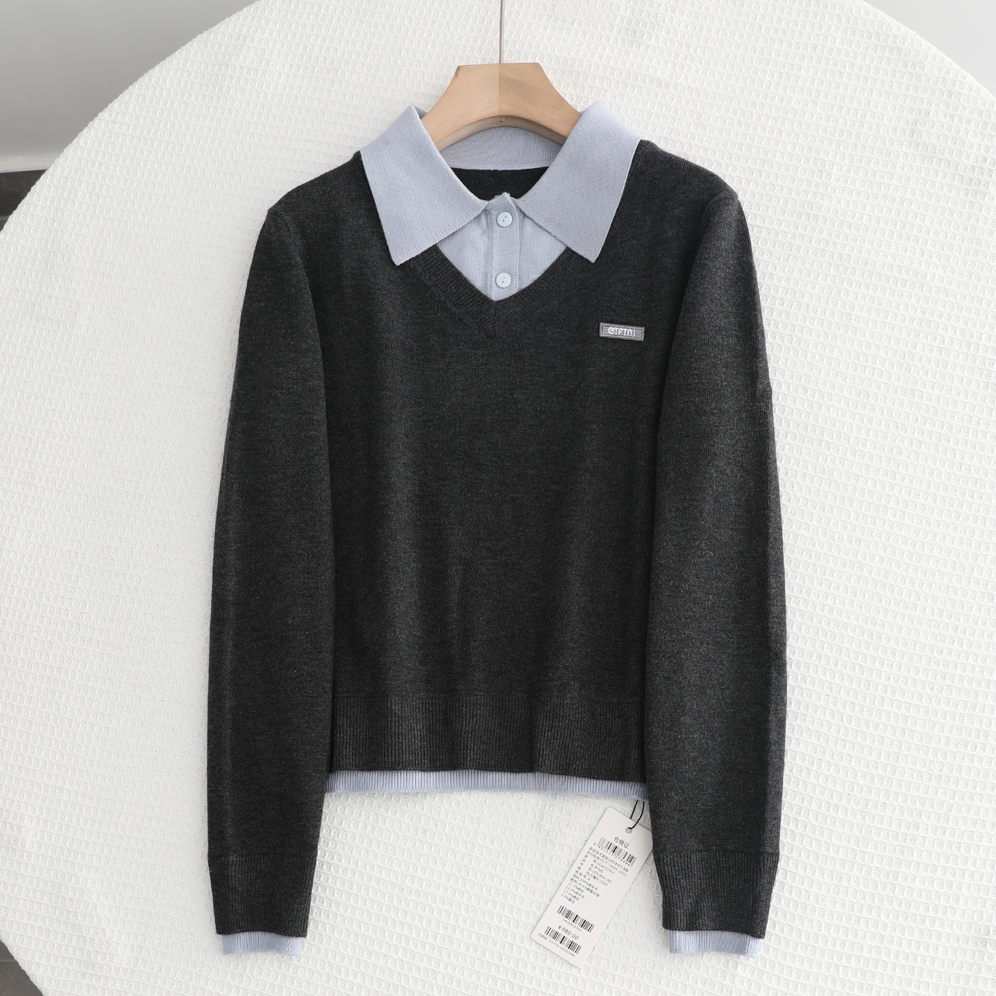 伊家~通勤休闲百搭假两件衬衫领针织衫女2025秋季新款学院风毛衣