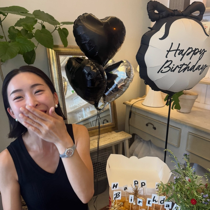 ins新款小香风黑白边蝴蝶结印花字母铝膜球生日套餐气球餐厅布置