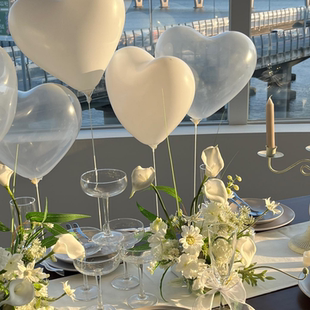 白色心形桌飘爱心乳胶球派对小清新桌面布置装饰宴会聚餐开业装扮