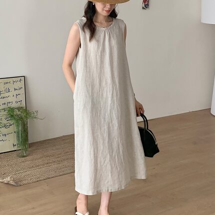 轻熟风休闲无袖连衣裙女2026夏季新款宽松显瘦中长款背心裙子潮