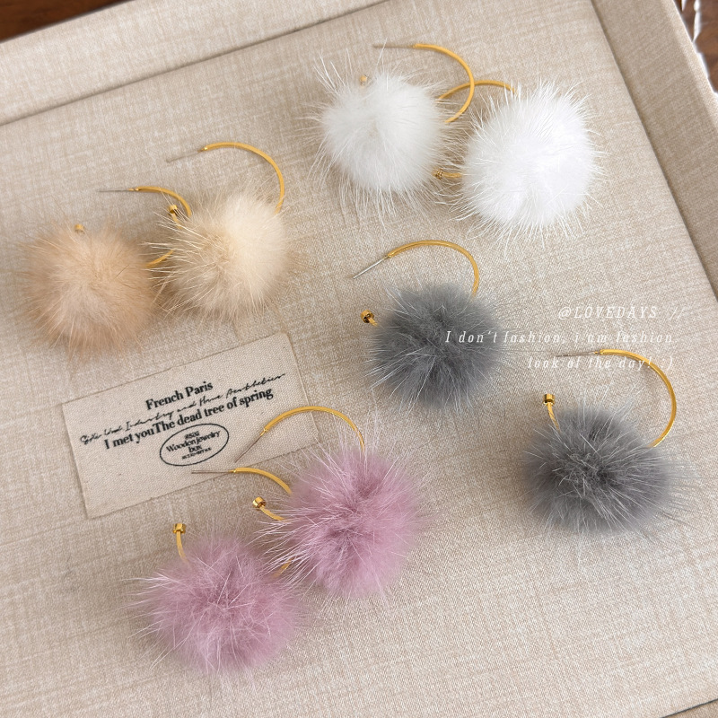 彩色水貂毛毛球耳钉新款轻奢