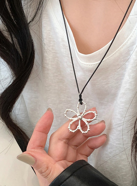 新款度假风镂空花朵项链