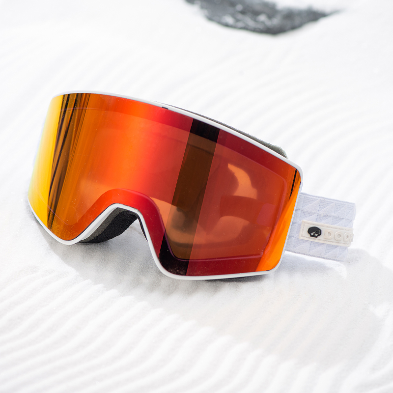 可戴近视长效柱面防雾雪镜DOOREK