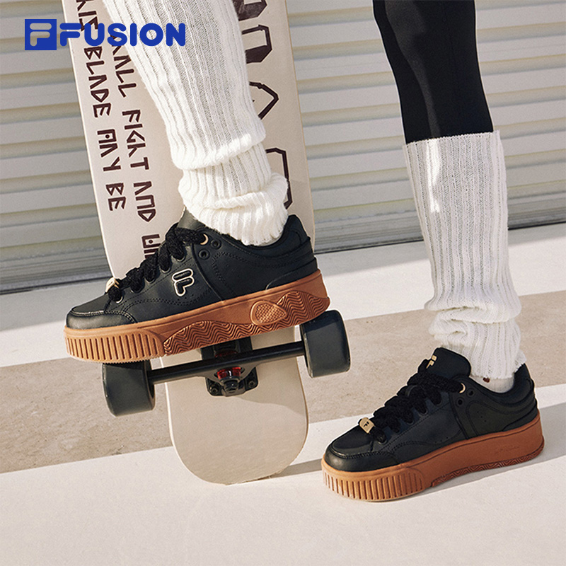 板鞋FILAFUSION运动鞋斐乐
