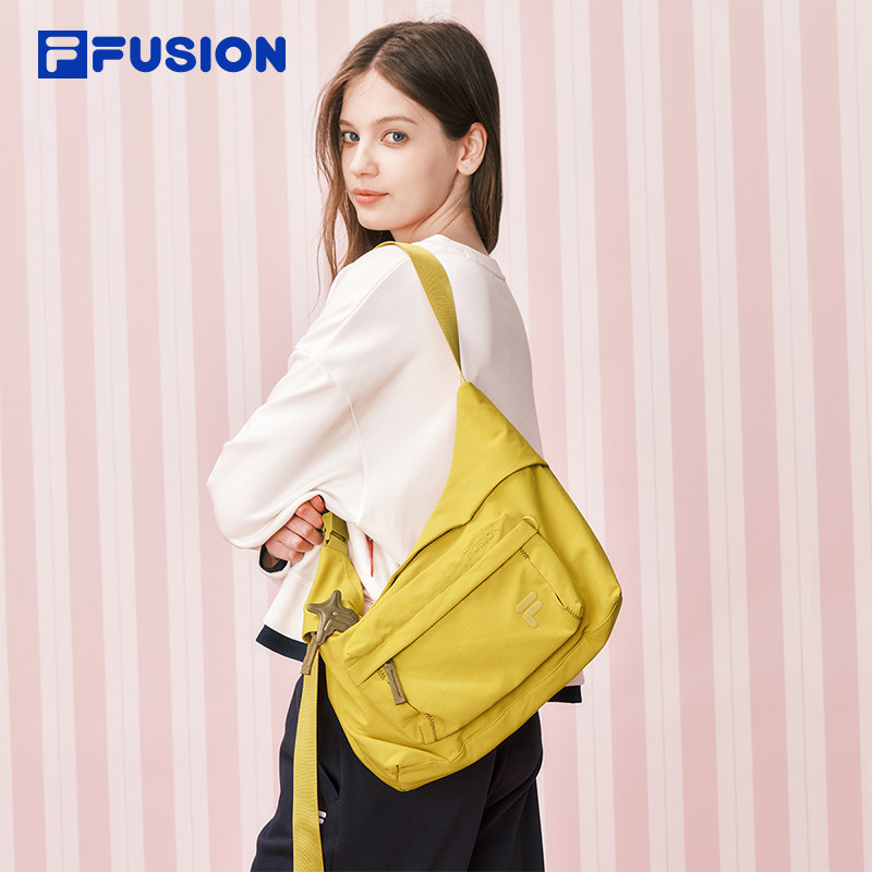 FILA FUSION斐乐潮牌情侣款挎包2026春新款时尚休闲单肩包斜挎包,运动包/户外包/配件,挎包/拎包/休闲包,淘宝优惠券,粉丝福利购,淘宝优惠卷