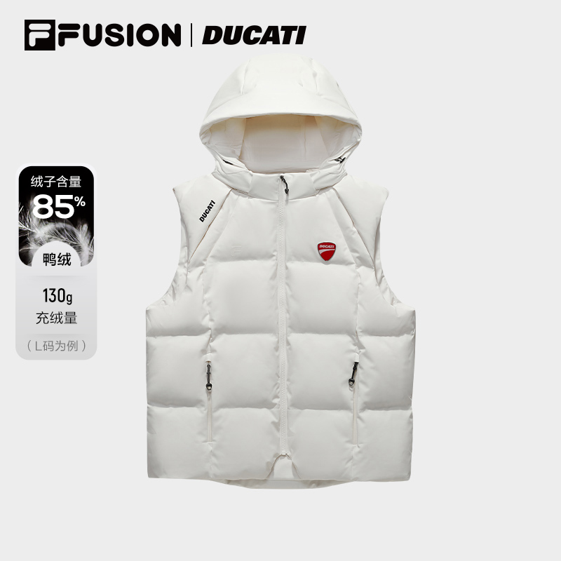 FILA FUSION｜DUCATI斐乐情侣款羽绒马甲2025冬新款宽松连帽外套