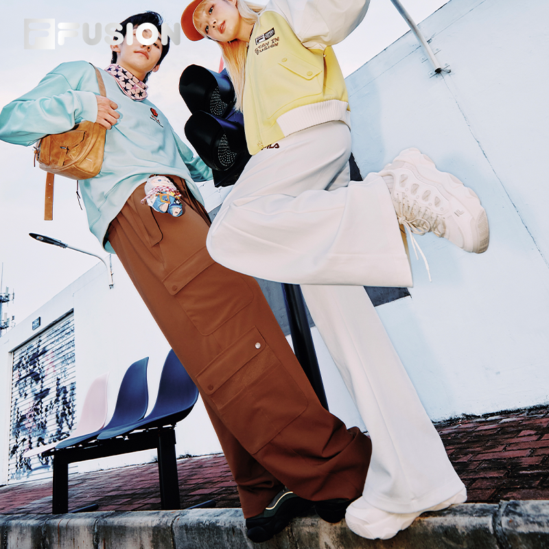 FILA FUSION | Mr Doodle联名针织长裤女2025冬季新款宽松直筒裤