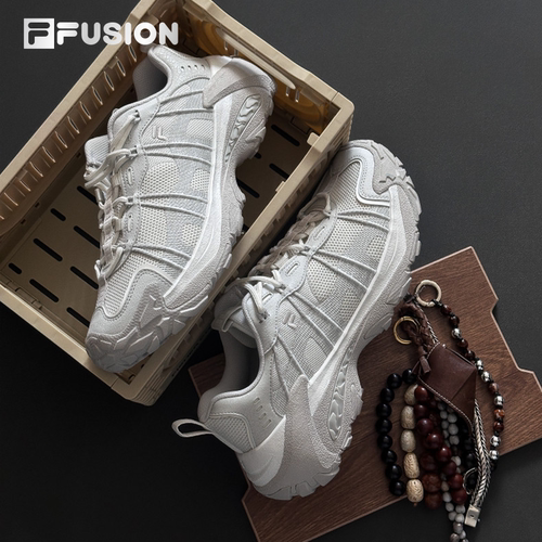 斐乐潮牌情侣款轻户外山脉鞋