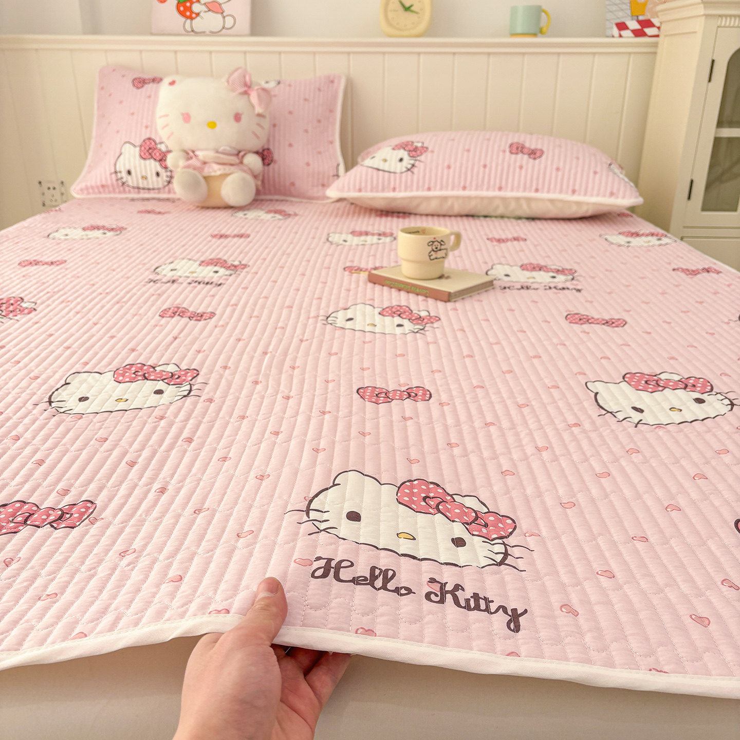 helloKitty全棉夹棉床盖单件儿童床卡通榻榻米防滑床垫床单三件套