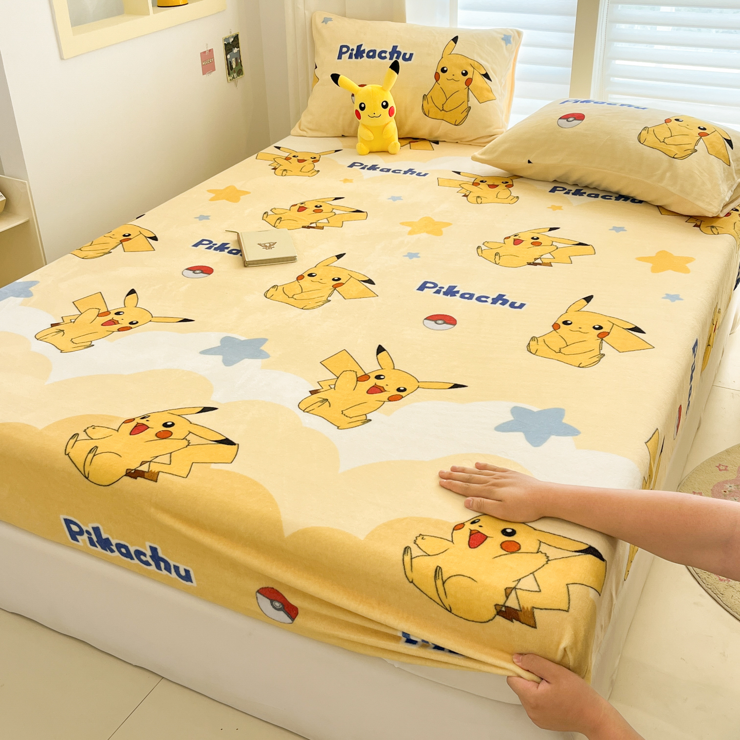 宝可梦儿童牛奶绒床单加厚卡通皮卡丘床笠罩三件套防尘床垫保护套
